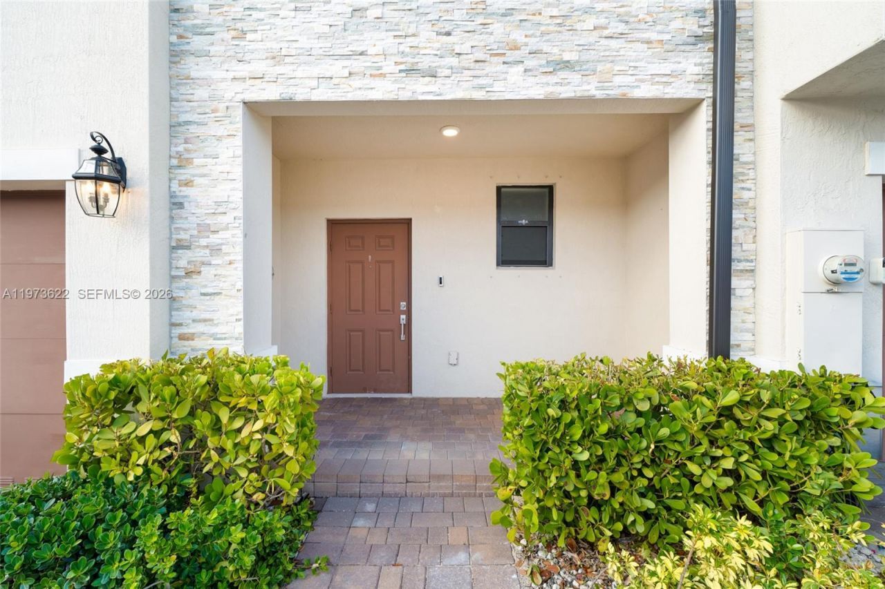 10011 SW 231st Ln, Miami, FL 33190 Photo