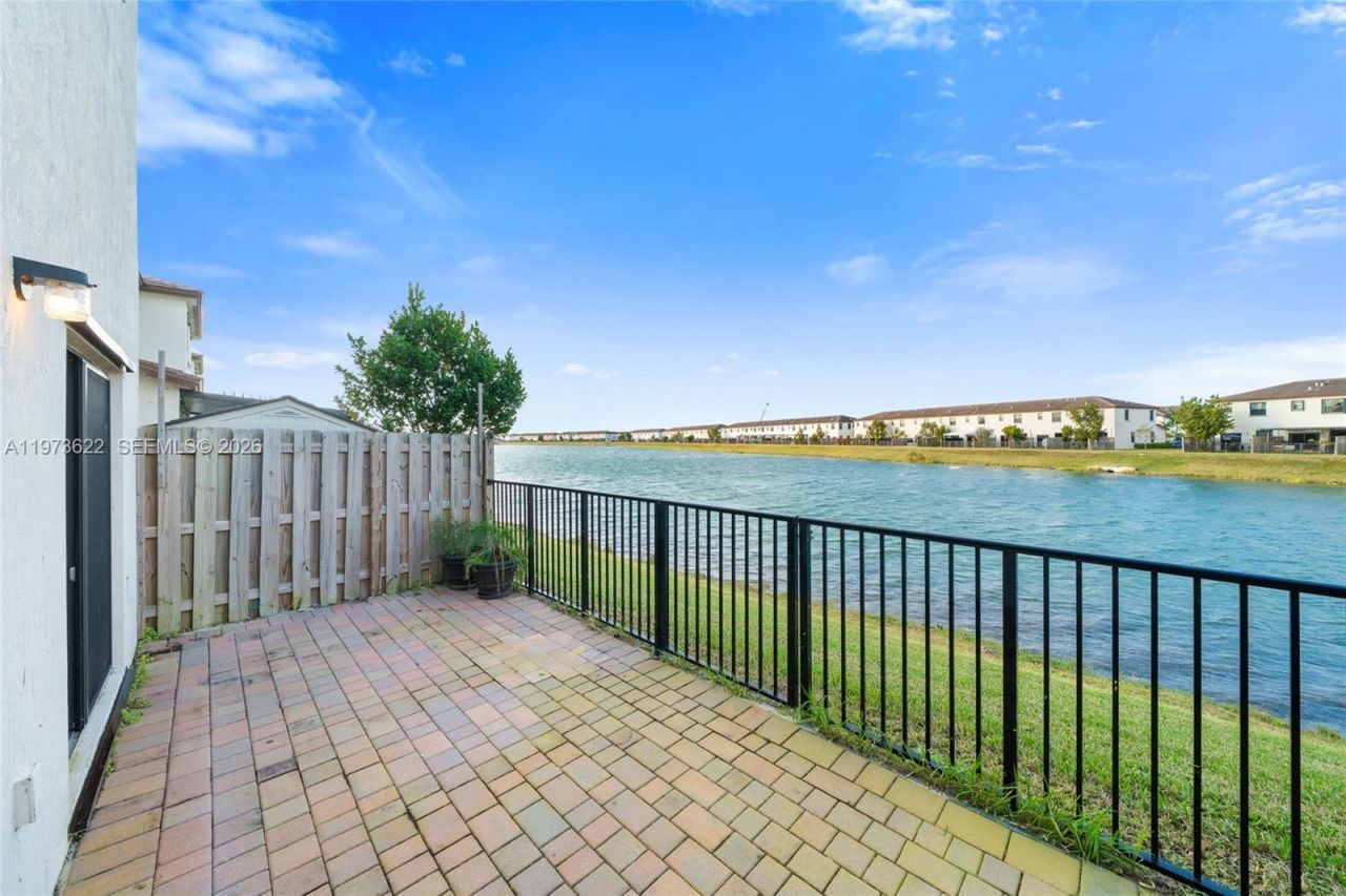 10011 SW 231st Ln, Miami, FL 33190 Photo