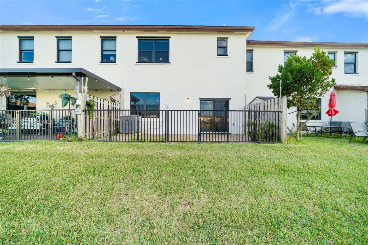 10011 SW 231st Ln, Miami, FL 33190 Photo