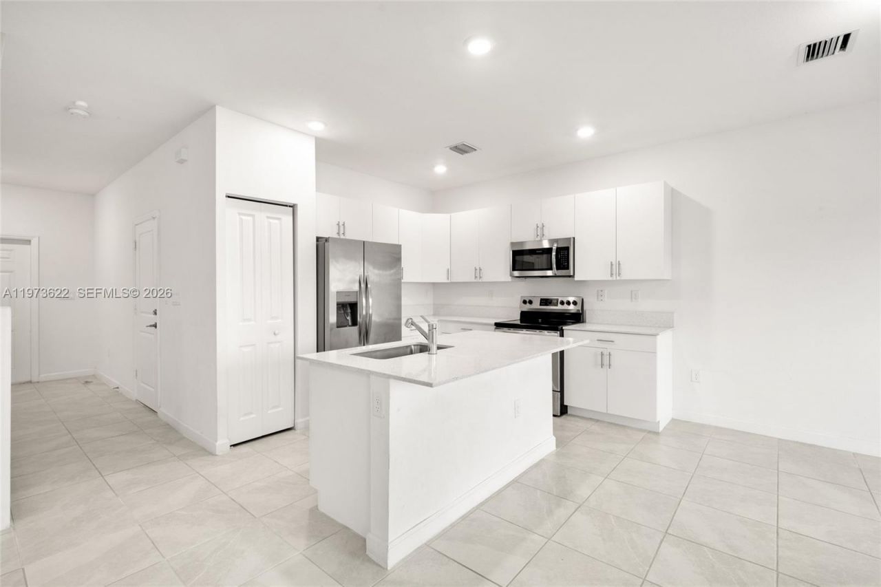 10011 SW 231st Ln, Miami, FL 33190 Photo