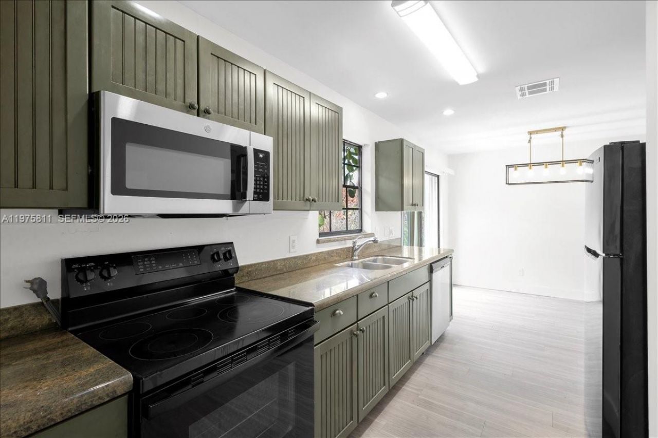 841 NW Riverside Dr, Port Saint Lucie, FL 34983 Photo