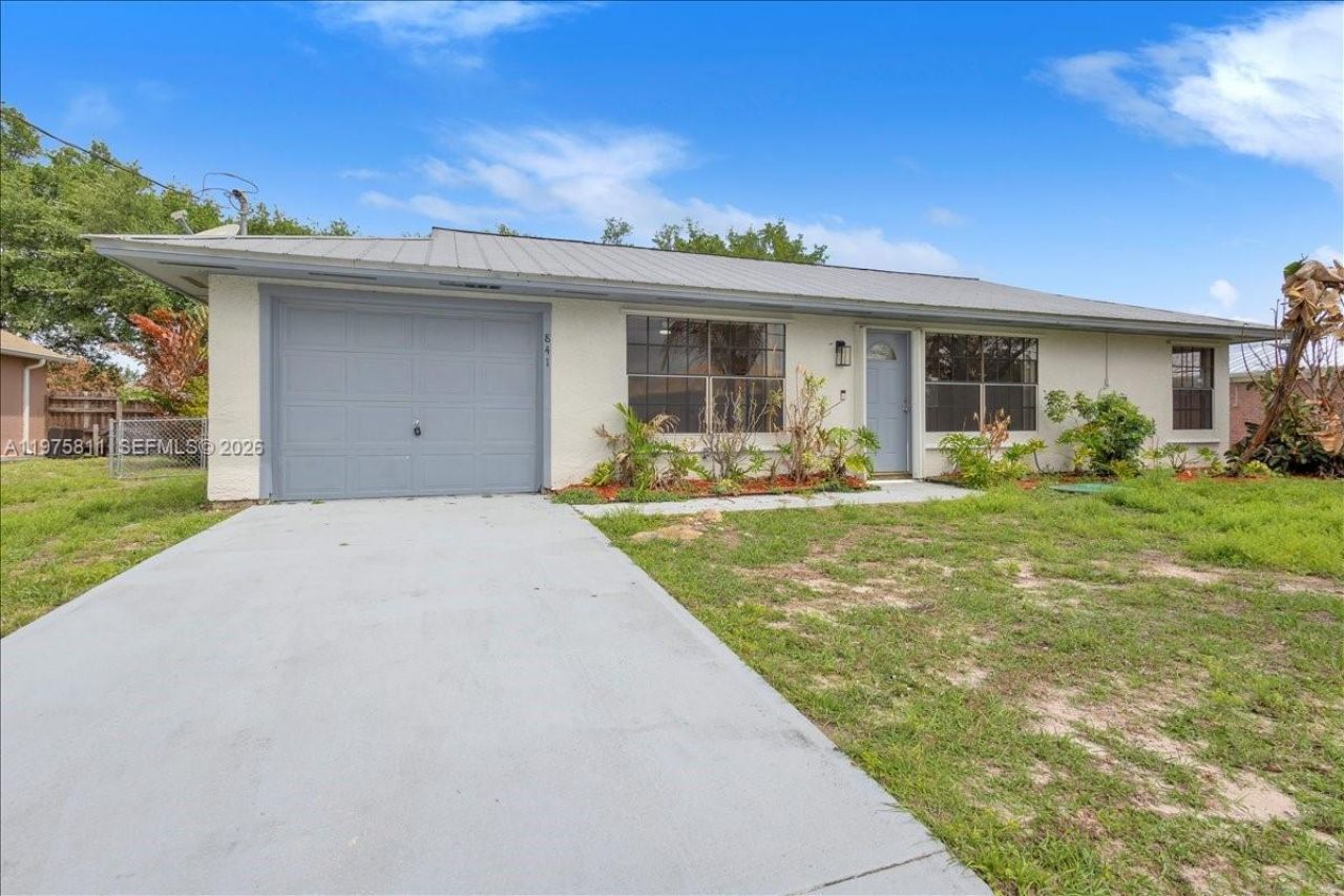 841 NW Riverside Dr, Port Saint Lucie, FL 34983 Photo