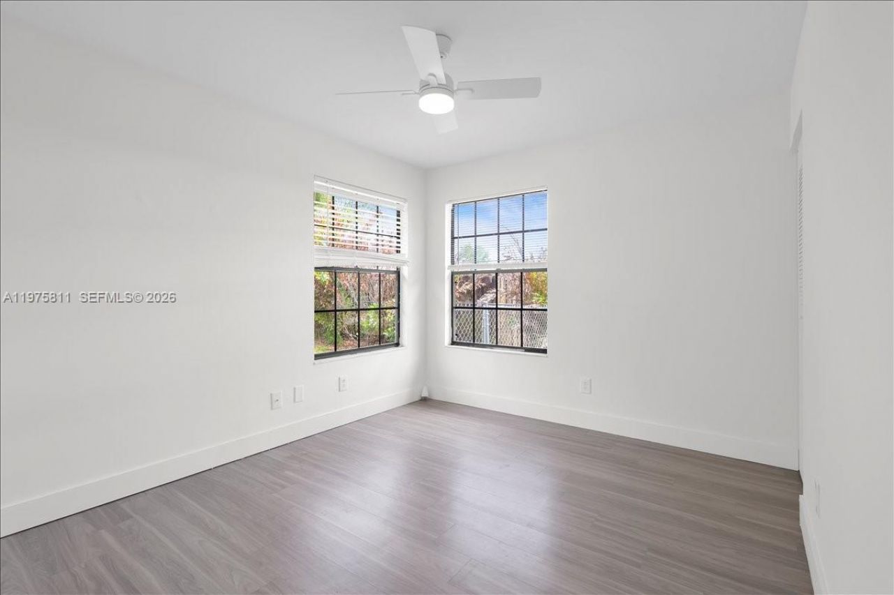 841 NW Riverside Dr, Port Saint Lucie, FL 34983 Photo