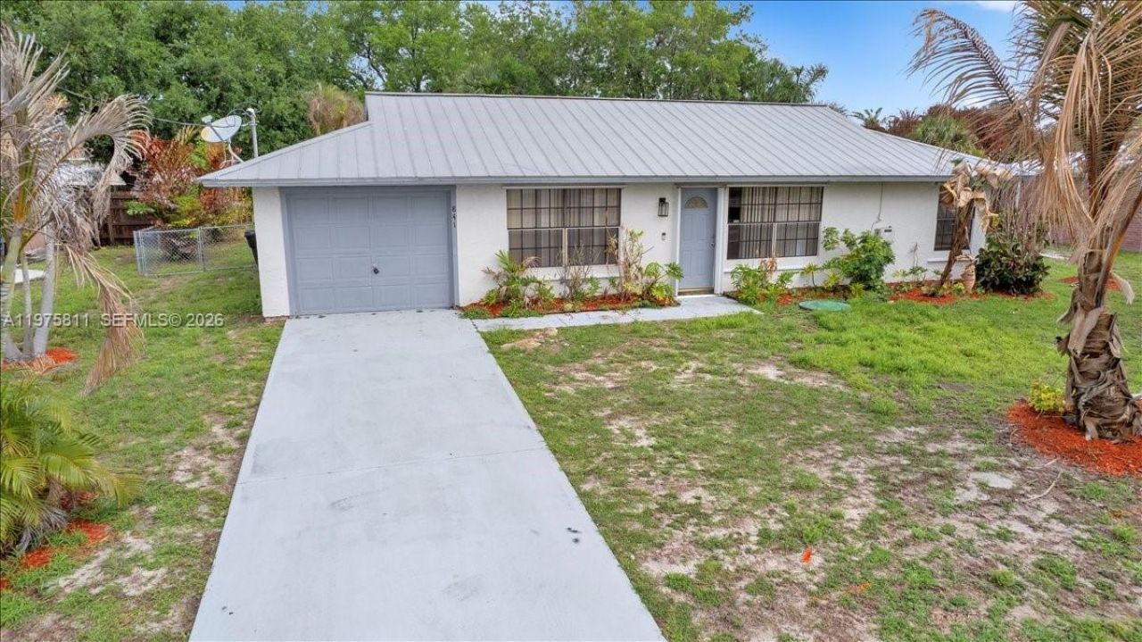 841 NW Riverside Dr, Port Saint Lucie, FL 34983 Photo