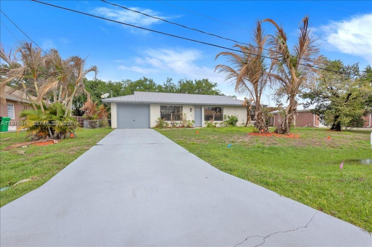 841 NW Riverside Dr, Port Saint Lucie, FL 34983 Photo