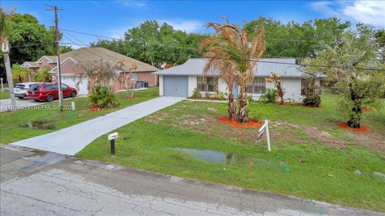 841 NW Riverside Dr, Port Saint Lucie, FL 34983 Photo