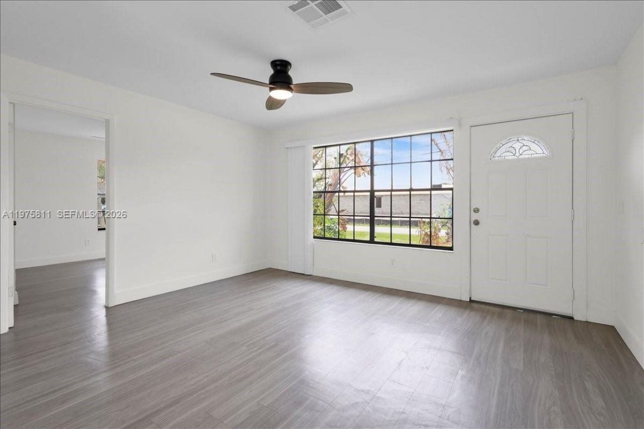 841 NW Riverside Dr, Port Saint Lucie, FL 34983 Photo