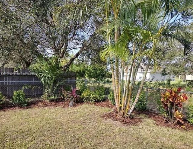841 NW Riverside Dr , Port Saint Lucie, FL 34983 Photo