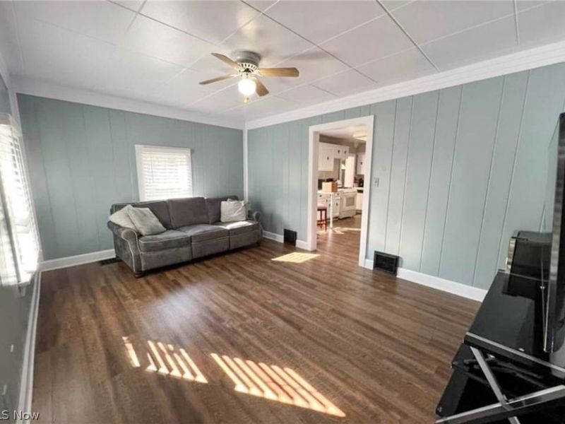 107 W Main Street, Wilmot, OH 44689 Photo 5