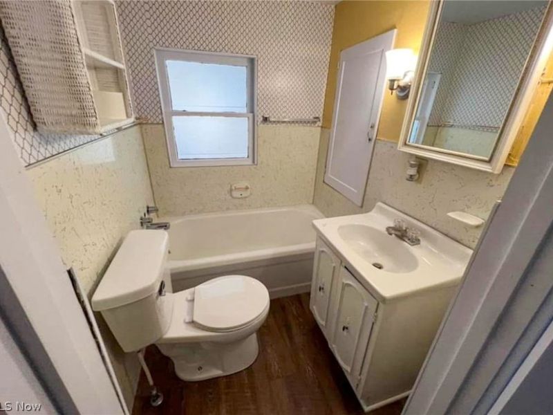 107 W Main Street, Wilmot, OH 44689 Photo 9