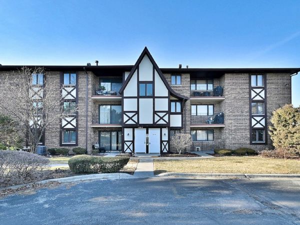 10512 S RIDGE COVE Drive , Unit 31C, Chicago Ridge, IL 60415