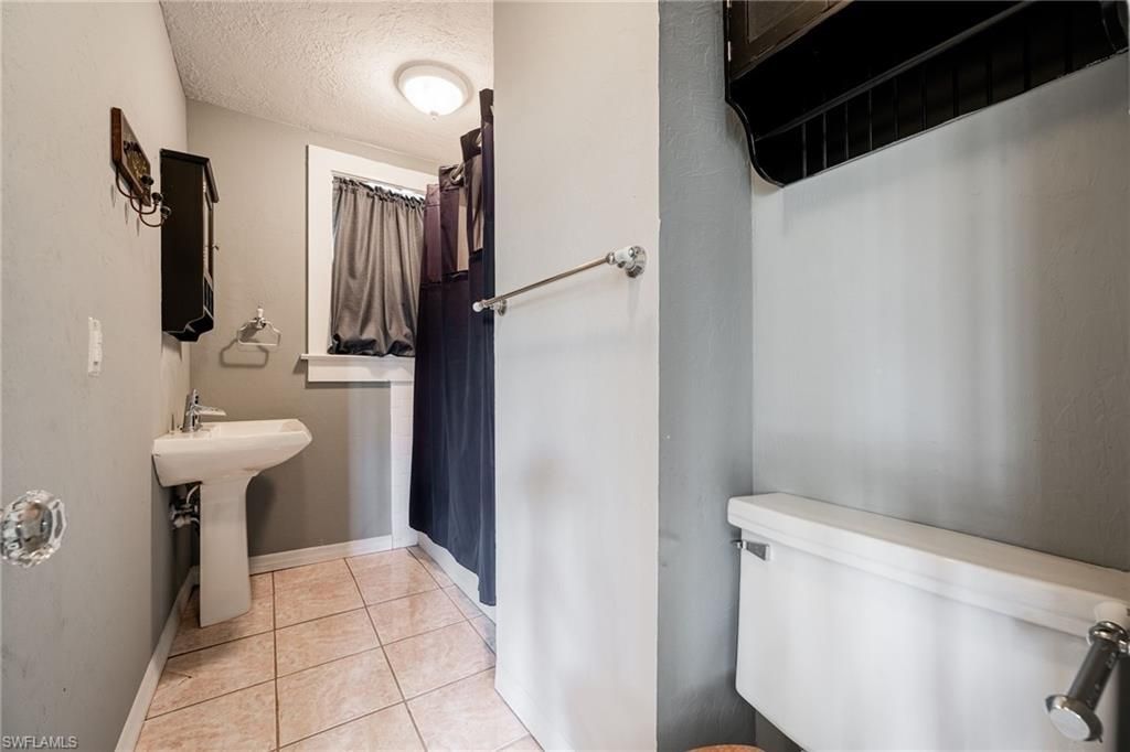 1525 Palm Ave, Fort Myers, FL 33916 Photo