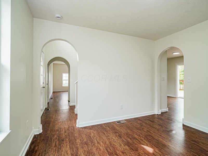 108 Camden Lane, Delaware, OH 43015 Photo 2