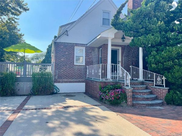 89 Lynbrook , Point Lookout, NY 11569