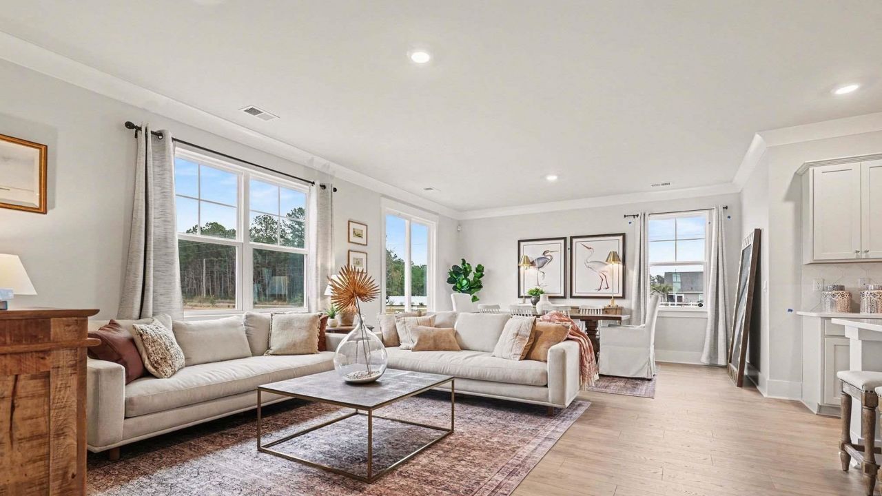 2623 Hudson Trail  Photo 5