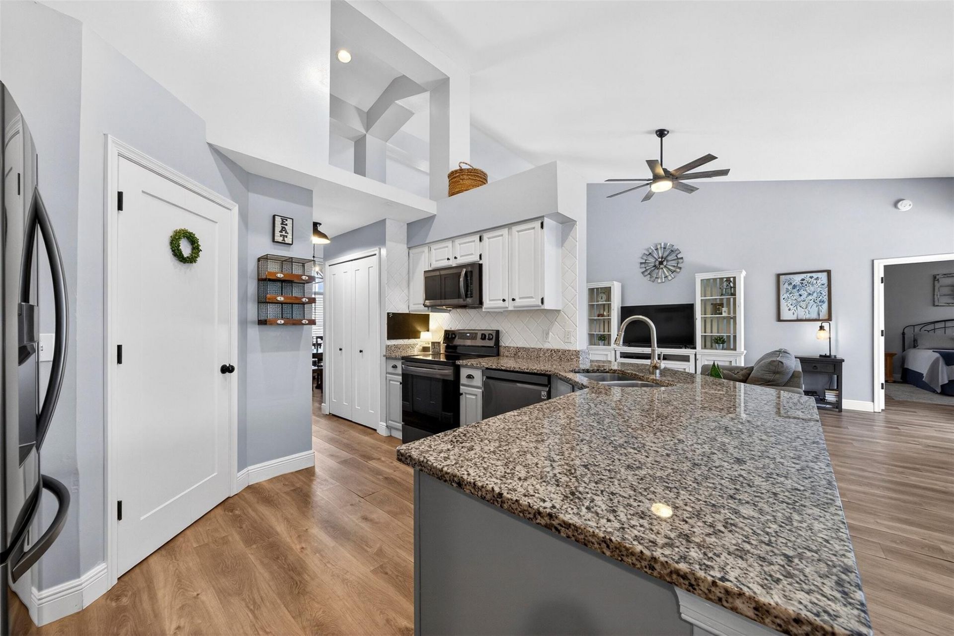 2 Meadows Park Ln, Boynton Beach, FL 33436 Photo