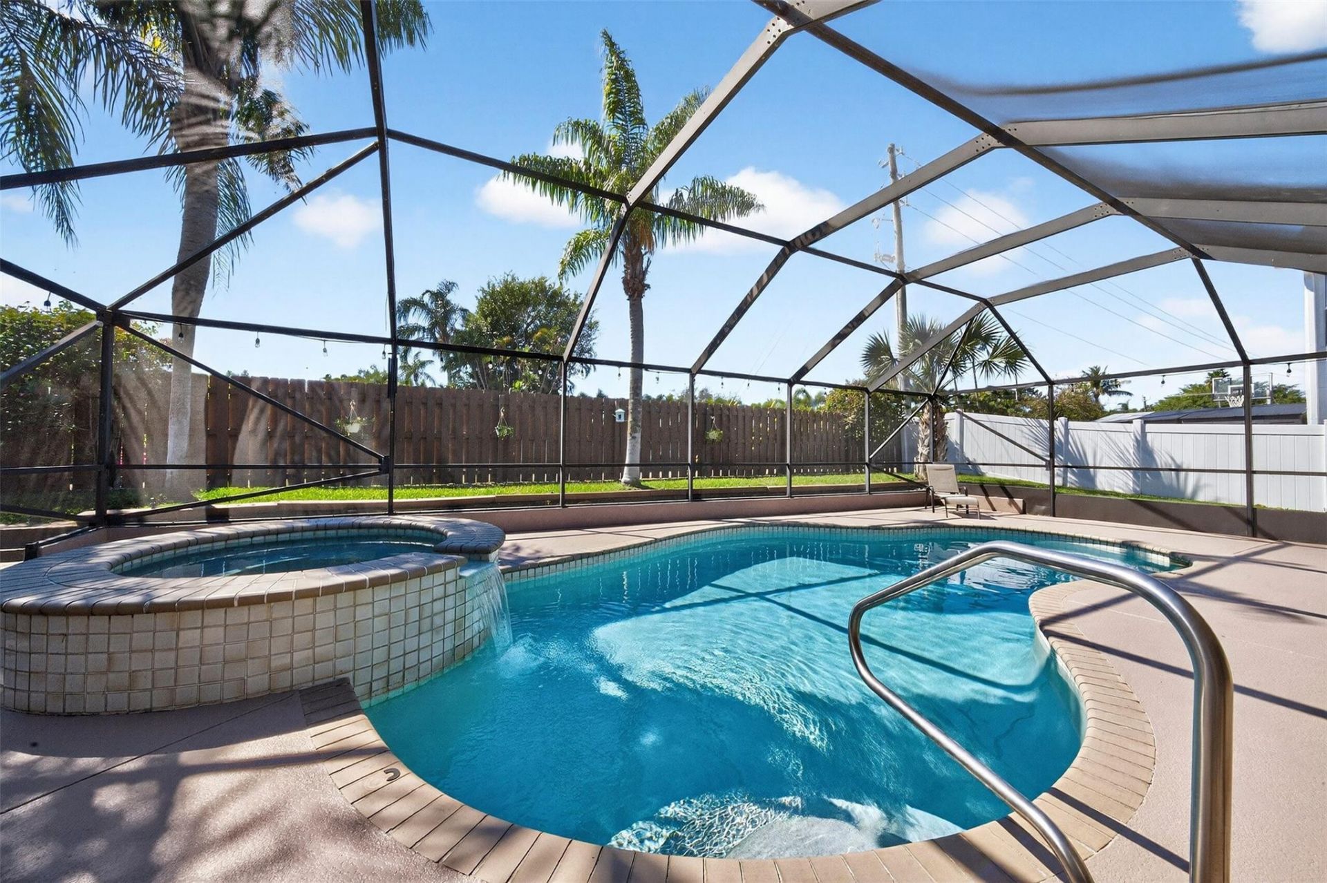 2 Meadows Park Ln, Boynton Beach, FL 33436 Photo