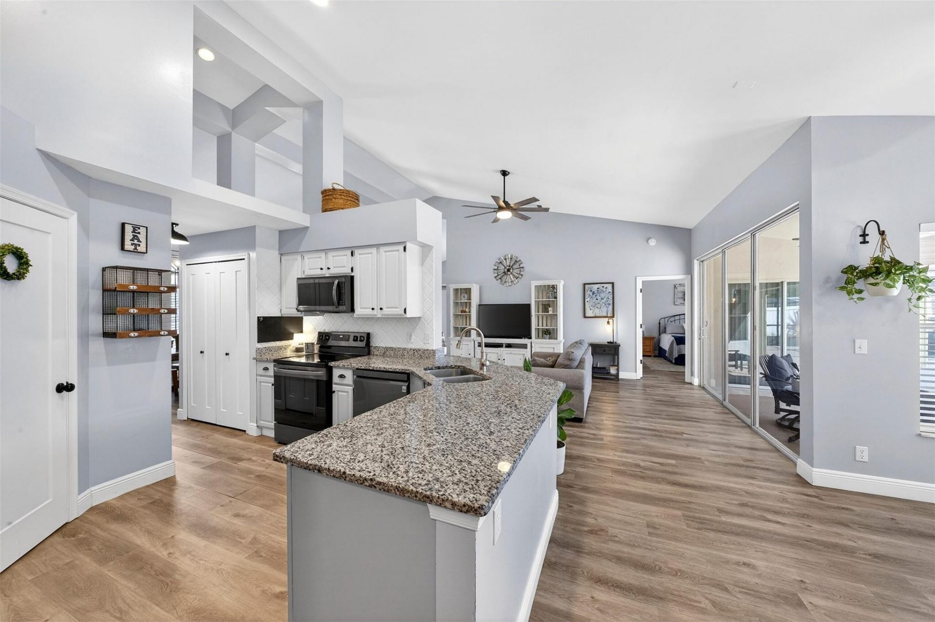 2 Meadows Park Ln, Boynton Beach, FL 33436 Photo