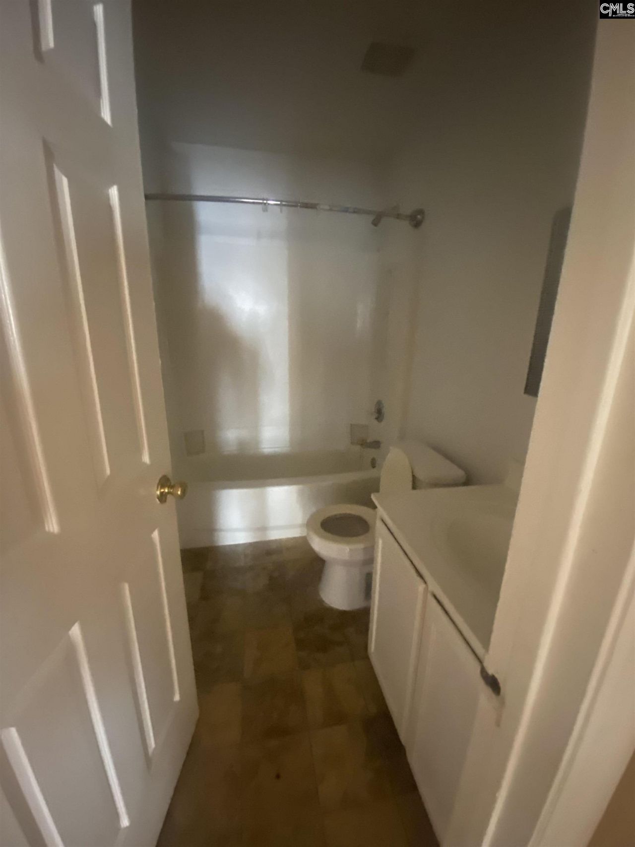 112 Winslow Way  Photo 11