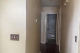 112 Winslow Way  photo 4