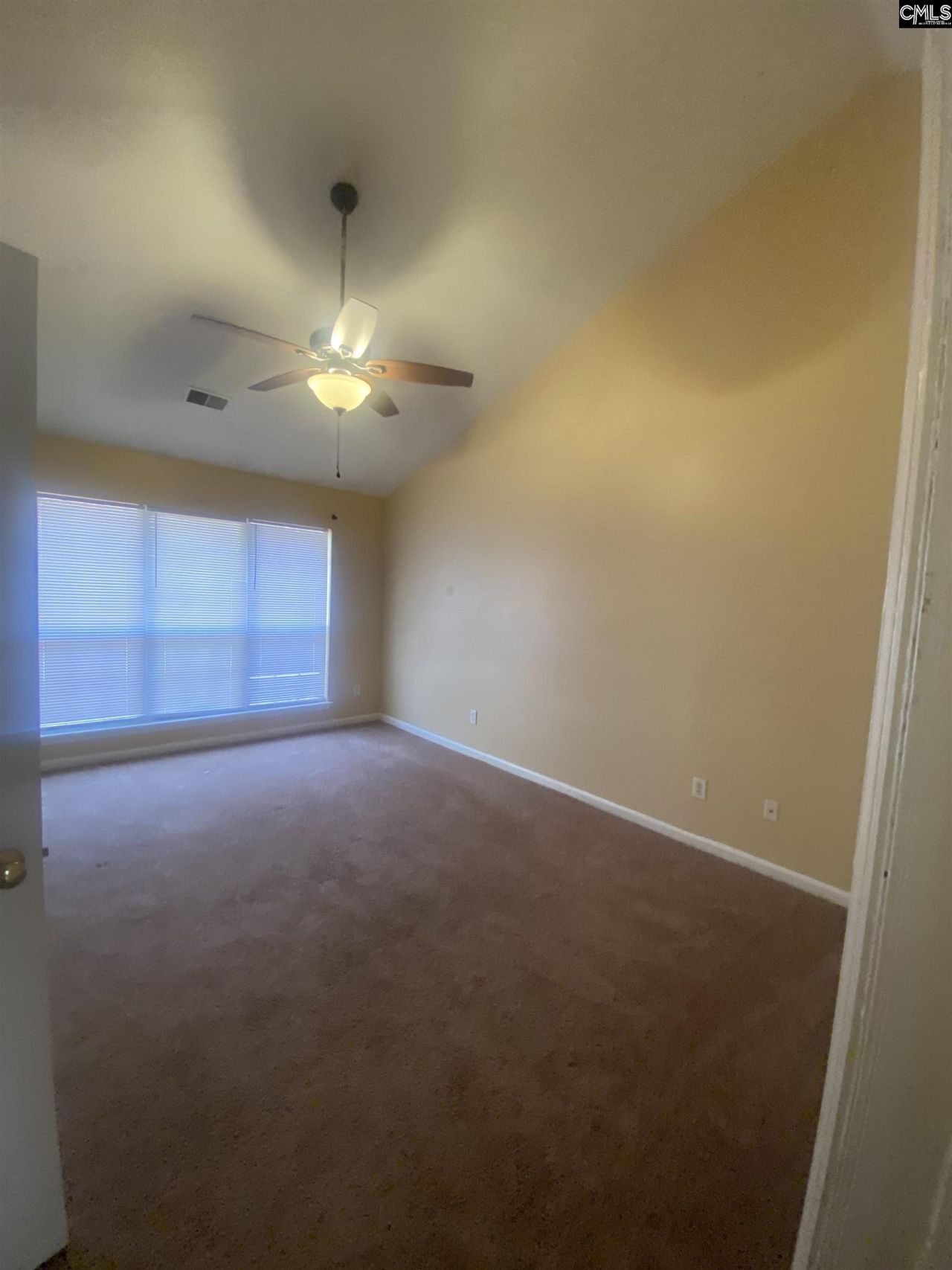 112 Winslow Way  Photo 7