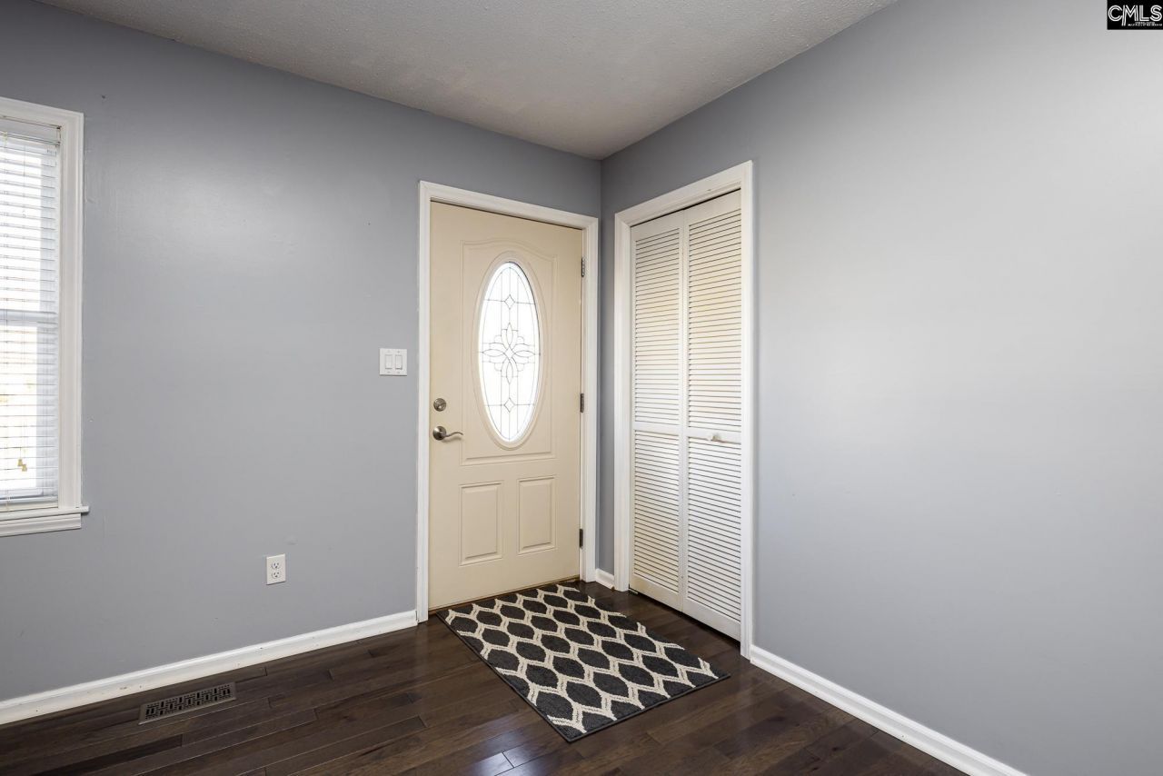 1046 Tanglewood Court Photo 10