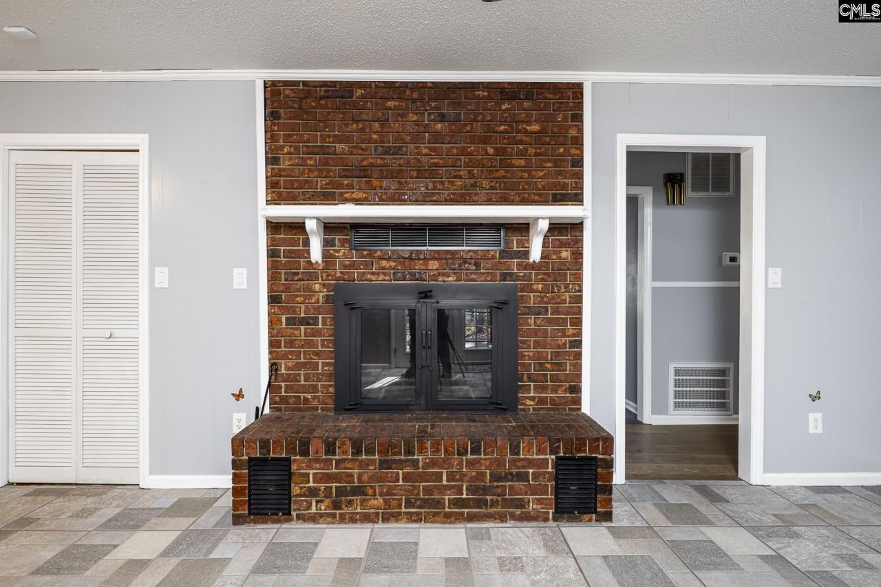 1046 Tanglewood Court Photo 15