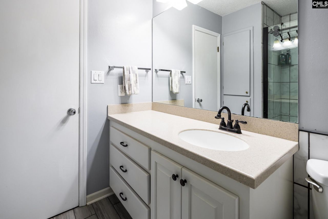 1046 Tanglewood Court Photo 19