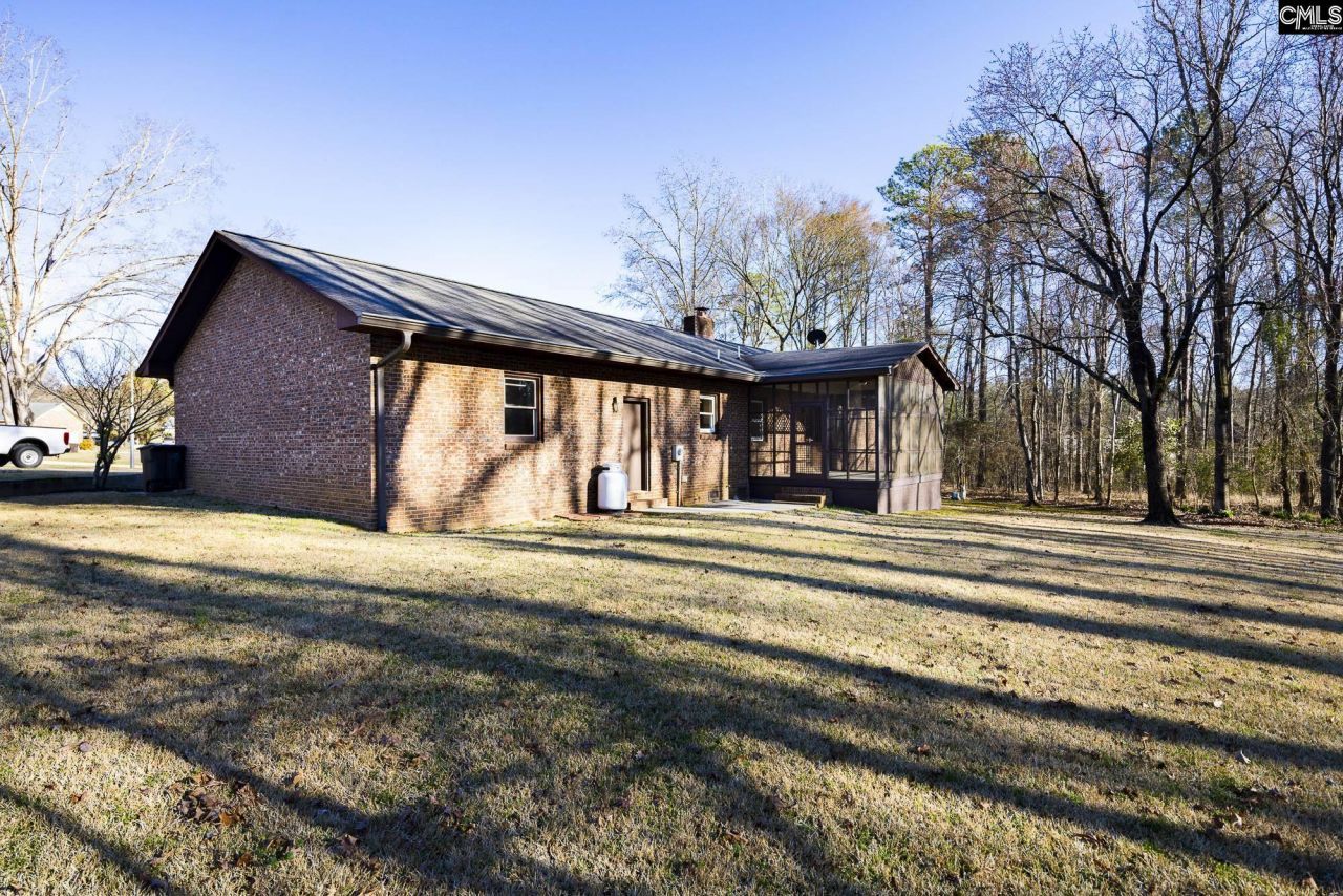 1046 Tanglewood Court Photo 7