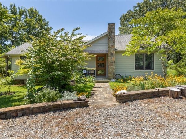 5401 Crestwood Lane, Ozark, AR 72949