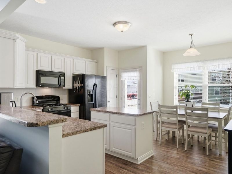 5919 Bucksburn Drive , Galloway, OH 43119 Photo 13