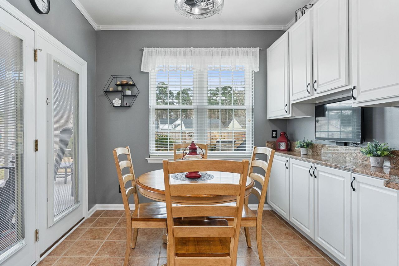 9761 Stockport Circle Photo 15