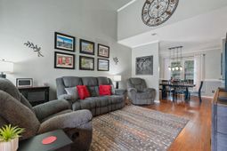 9761 Stockport Circle photo 4