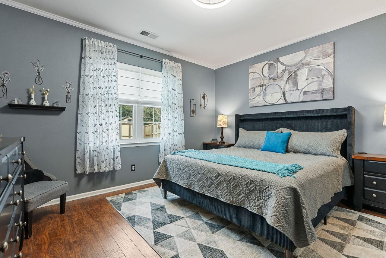 9761 Stockport Circle Photo 20