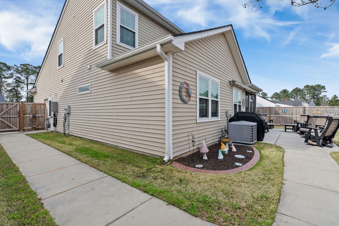 9761 Stockport Circle Photo 37