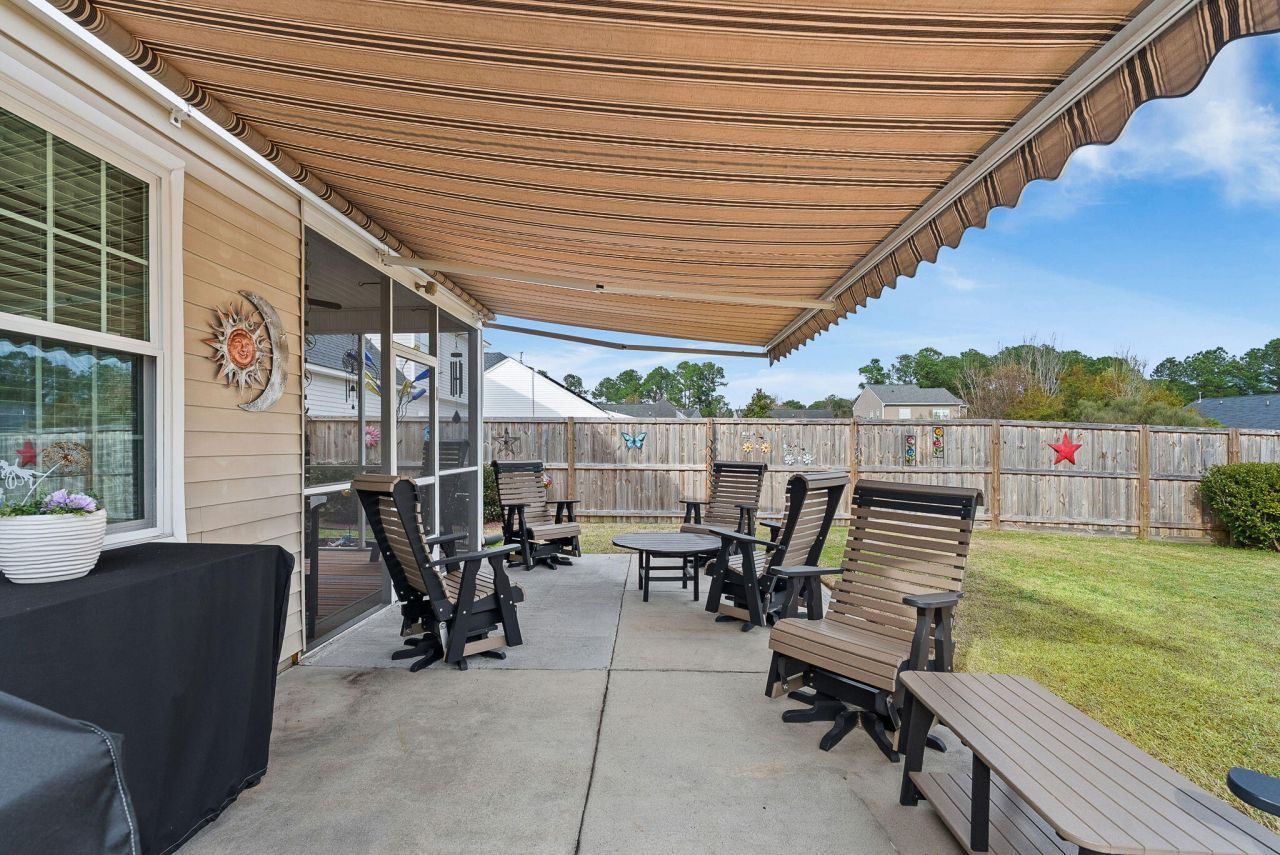 9761 Stockport Circle Photo 38