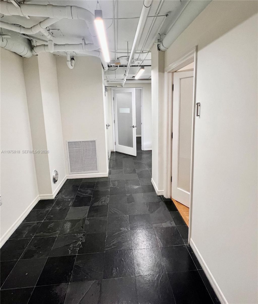 1330 West Ave , Unit CU-402, Miami Beach, FL 33139 Photo