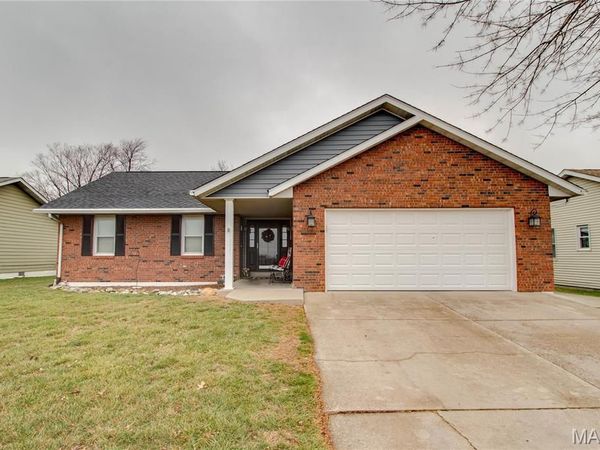 117 Essex Street, Jerseyville, IL 62052