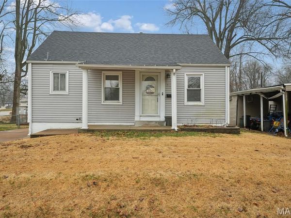 810 S 2nd Street , Festus, MO 63028
