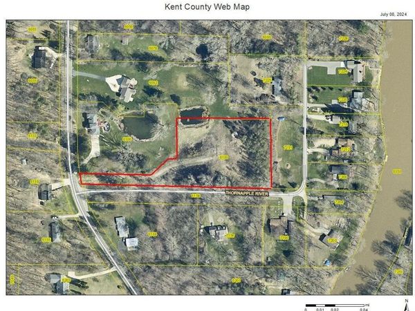 6130 Thornapple River Drive SE, Alto, MI 49302