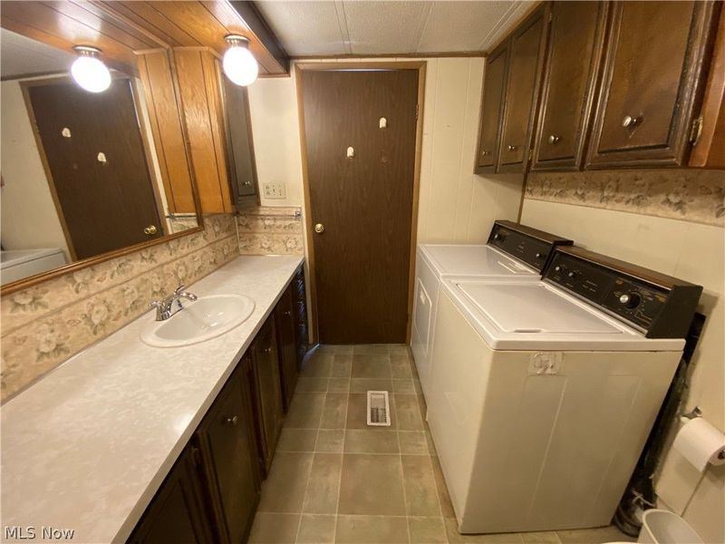 34424 Euclid Avenue , Unit 252, Willoughby, OH 44094 Photo 16