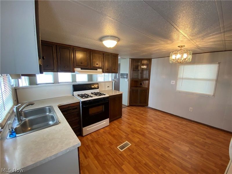 34424 Euclid Avenue , Unit 252, Willoughby, OH 44094 Photo 8