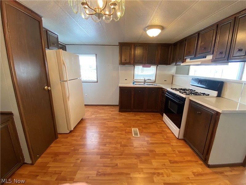 34424 Euclid Avenue , Unit 252, Willoughby, OH 44094 Photo 9