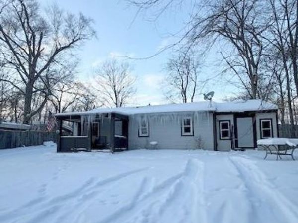 9726 Log Cabin Trail, White Lake Twp, MI 48386