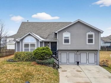 8200 NE 105th Street, Kansas City, MO 64157