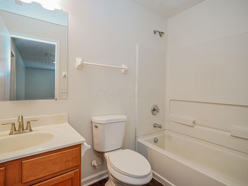 5388 Englecrest Drive , Canal Winchester, OH 43110 Photo 14