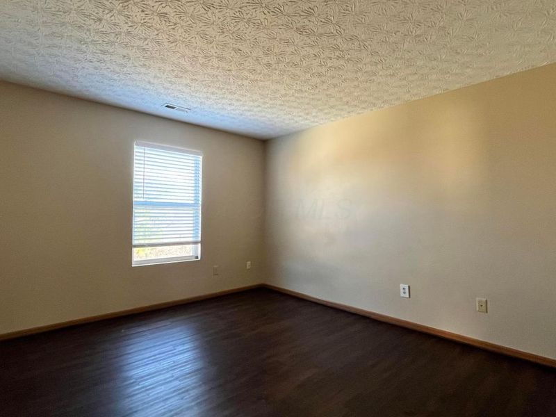 5388 Englecrest Drive , Canal Winchester, OH 43110 Photo 7