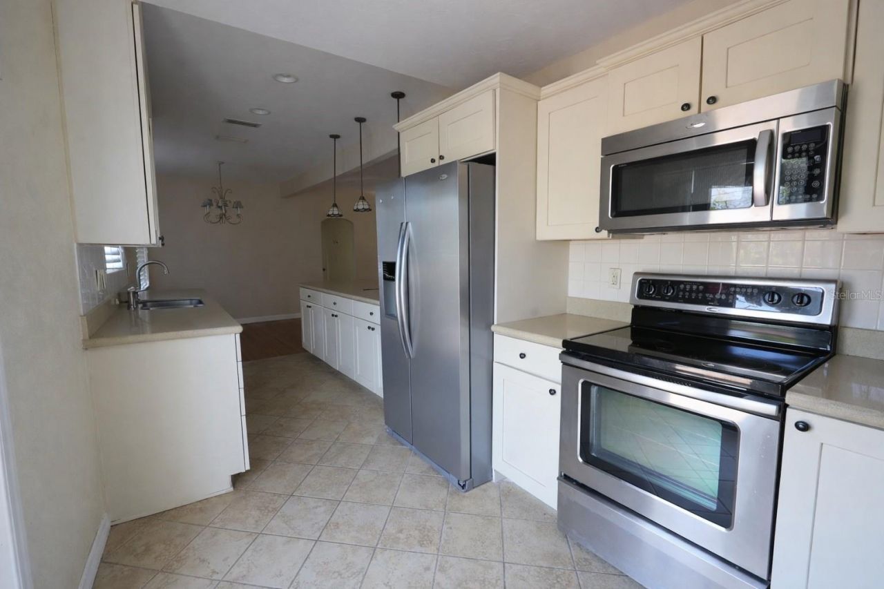 601 34th Avenue Ne, Saint Petersburg, FL 33704 Photo