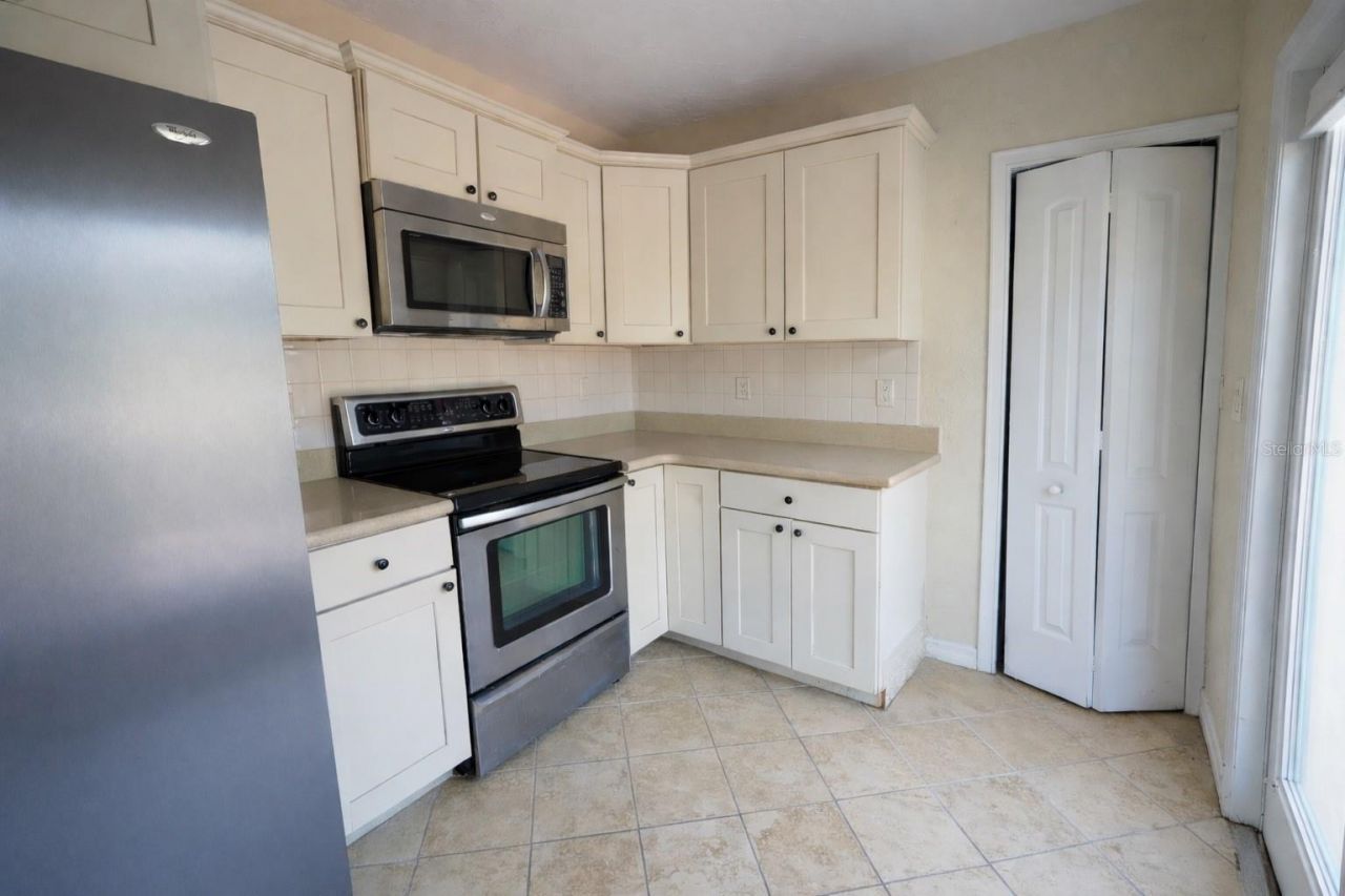 601 34th Avenue Ne, Saint Petersburg, FL 33704 Photo