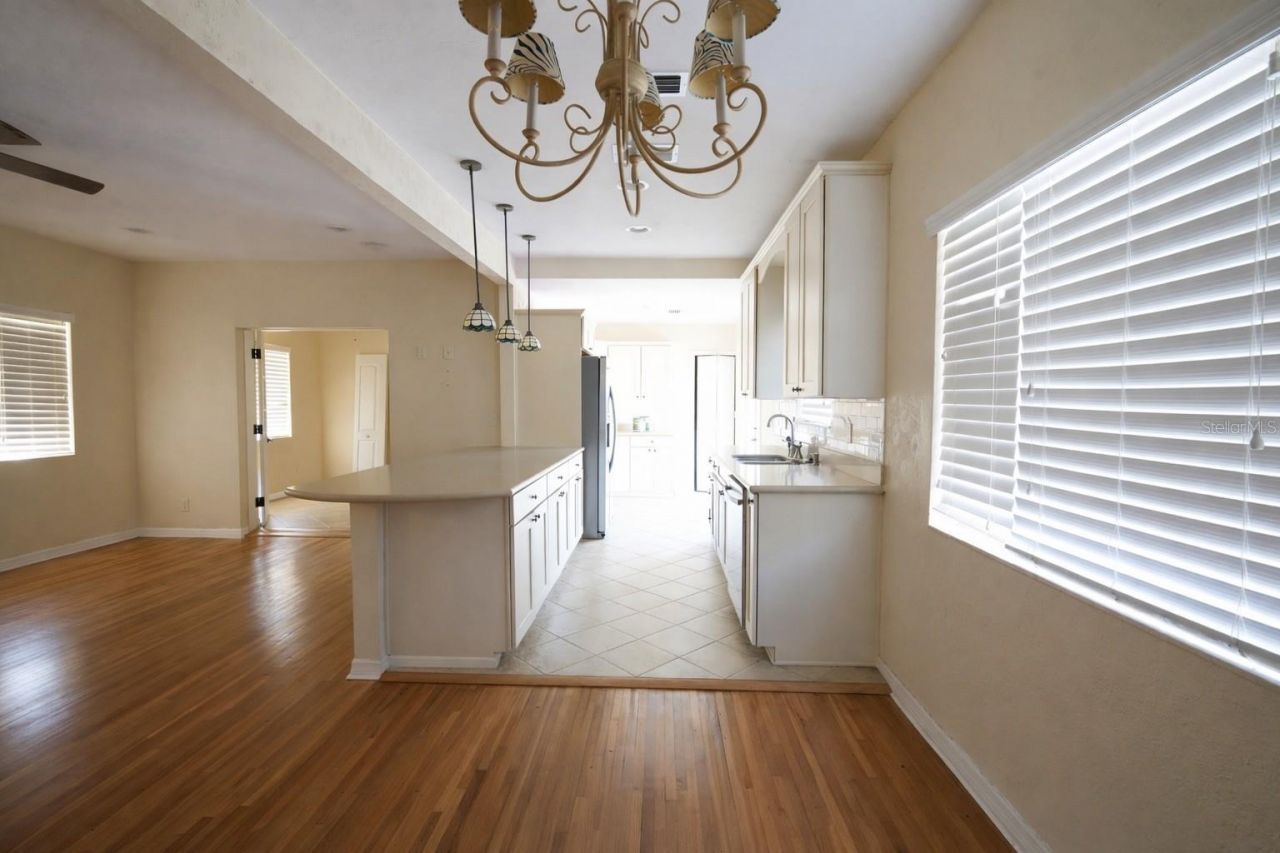 601 34th Avenue Ne, Saint Petersburg, FL 33704 Photo